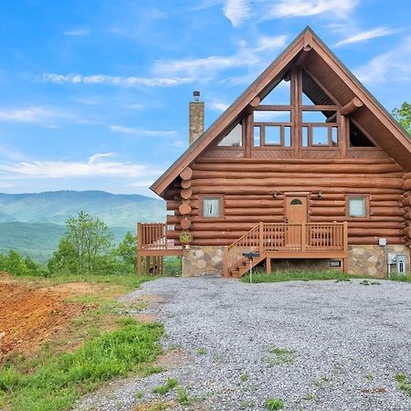 Sky Views - Panoramic Views Cabin Гетлинбург Екстериор снимка