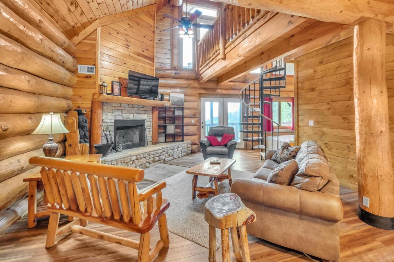 Sky Views - Panoramic Views Cabin Гетлинбург Екстериор снимка